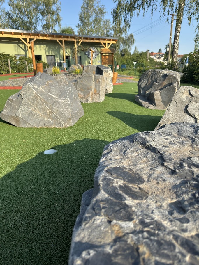 Golfové hřiště